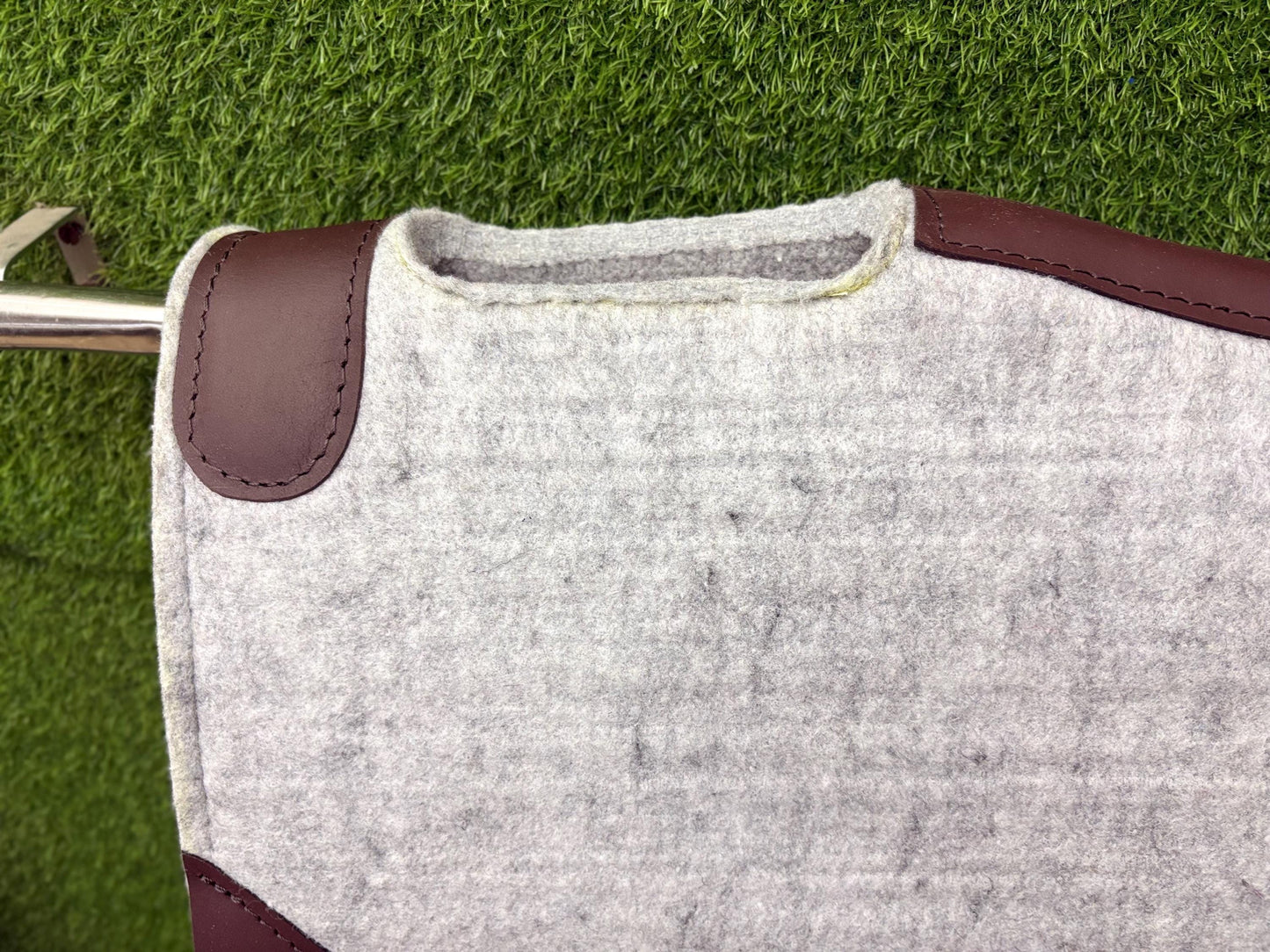 18 MM Grey Woollen Felt Saddle Pad with Leather | Western Riding Pad | 30X30" & 32X32"