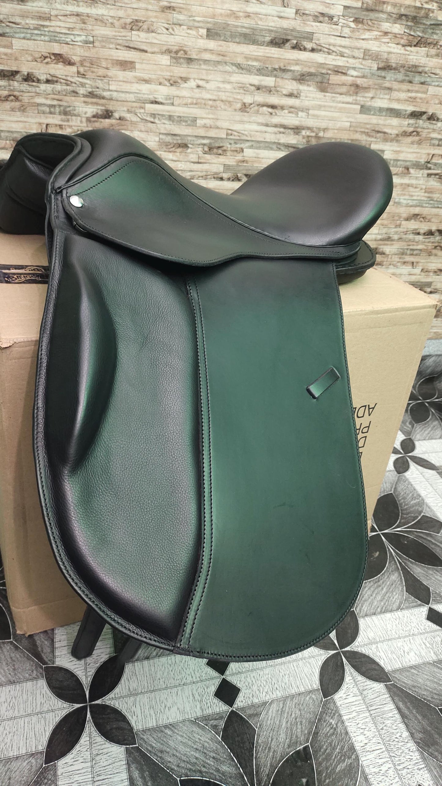 Black Leather Dressage Treeless Saddle | Long Flap English Saddle
