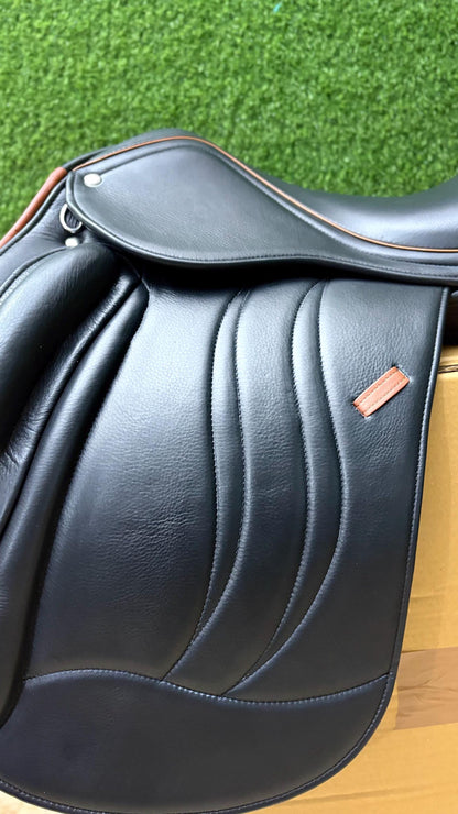 Black Leather Dressage Saddle | Long Flap English Saddle