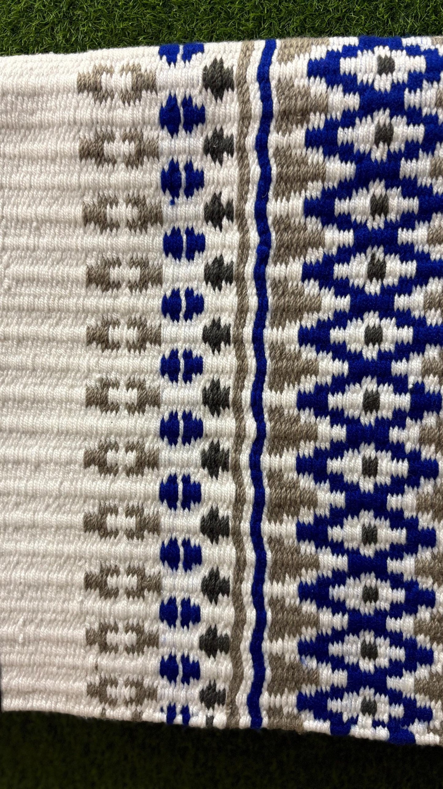 White Blue Grey Wool Western Saddle Pad – Aztec Diamond Show Pad | Horse Blanket Barrel Racing Rodeo Ranch Tack