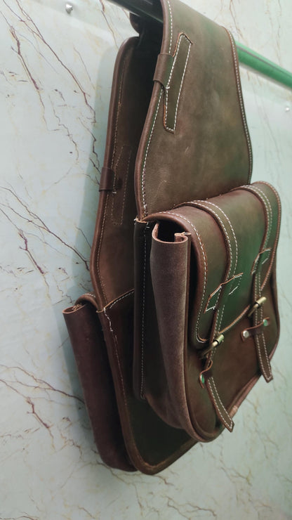 Dark Brown Oiled Leather Western Saddle Bag – Double Buckle Large Horse Trail Bag | Brass Hardware Cowboy Tack