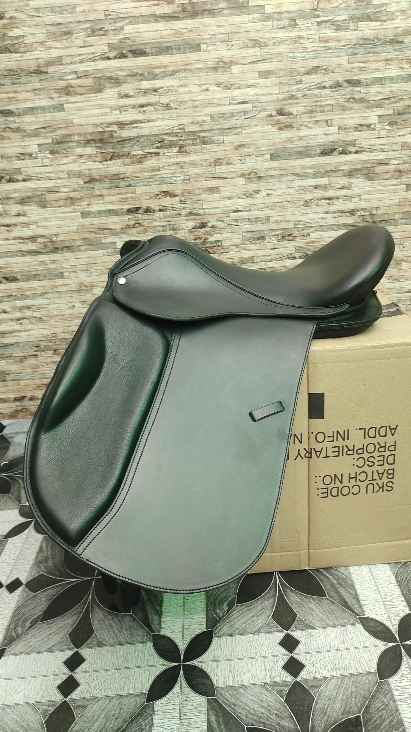 Black Leather Dressage Treeless Saddle | Long Flap English Saddle