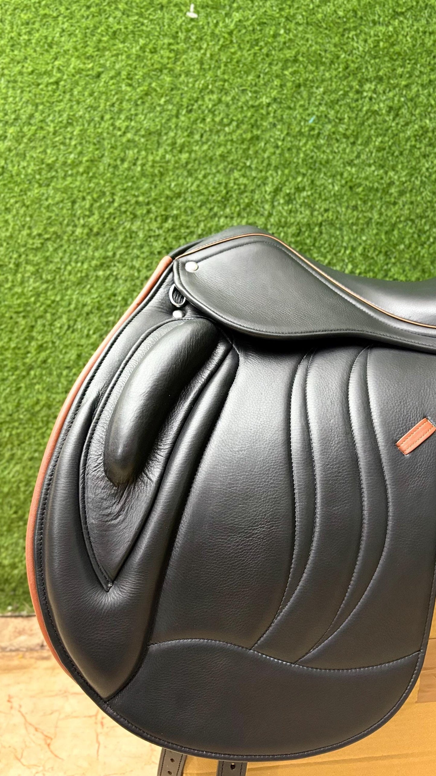 Black Leather Dressage Saddle | Long Flap English Saddle