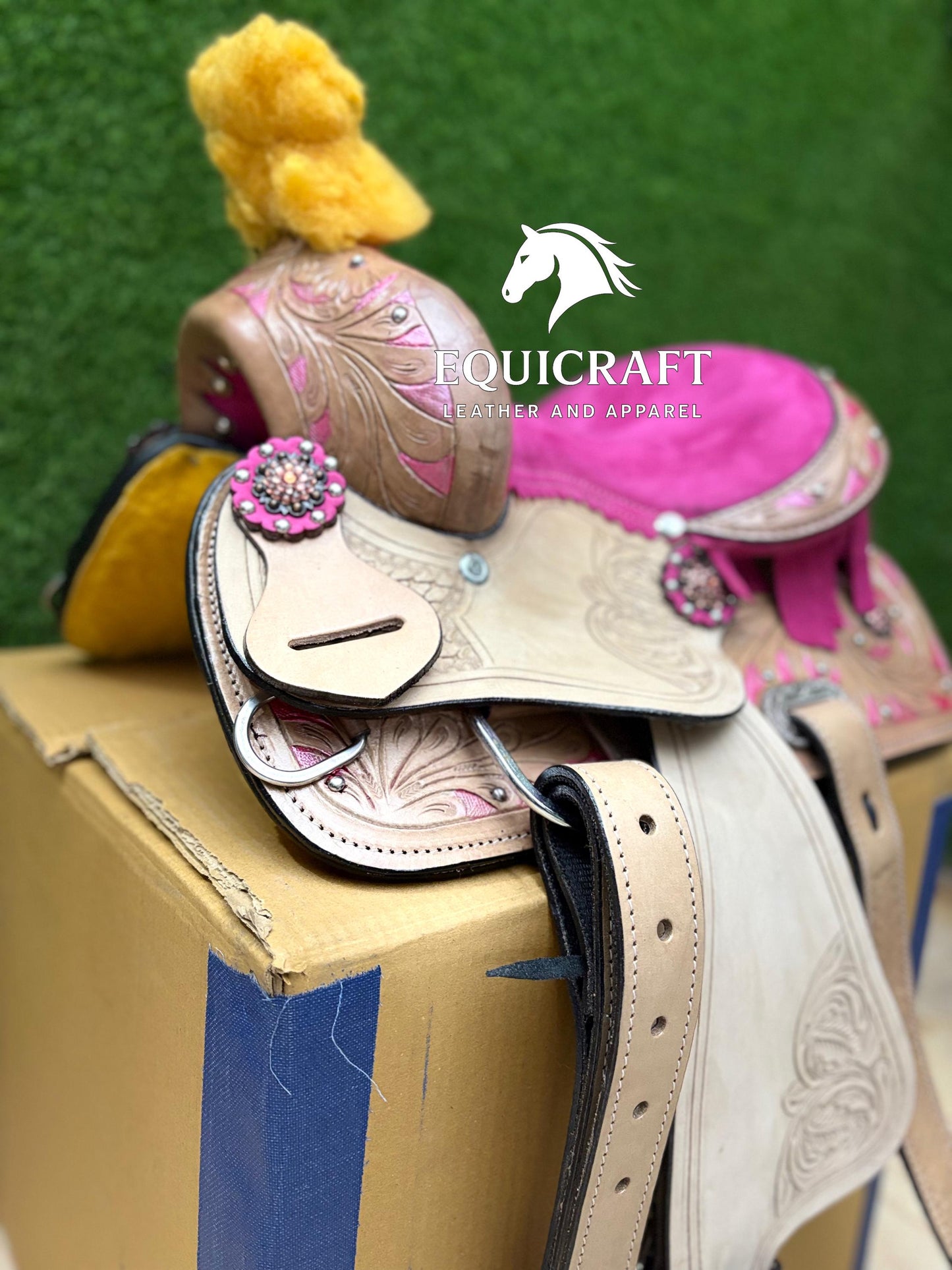 Hand Tooled Leather Western Saddle with Tack Set | Barrel Racing