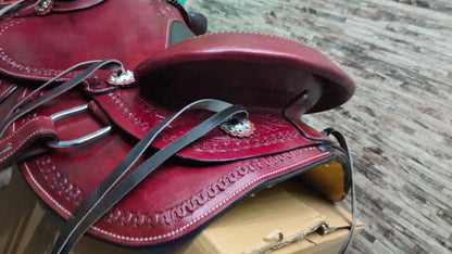 Handmade Leather Western Saddle with Tack Set | Wade Style Horse Saddle