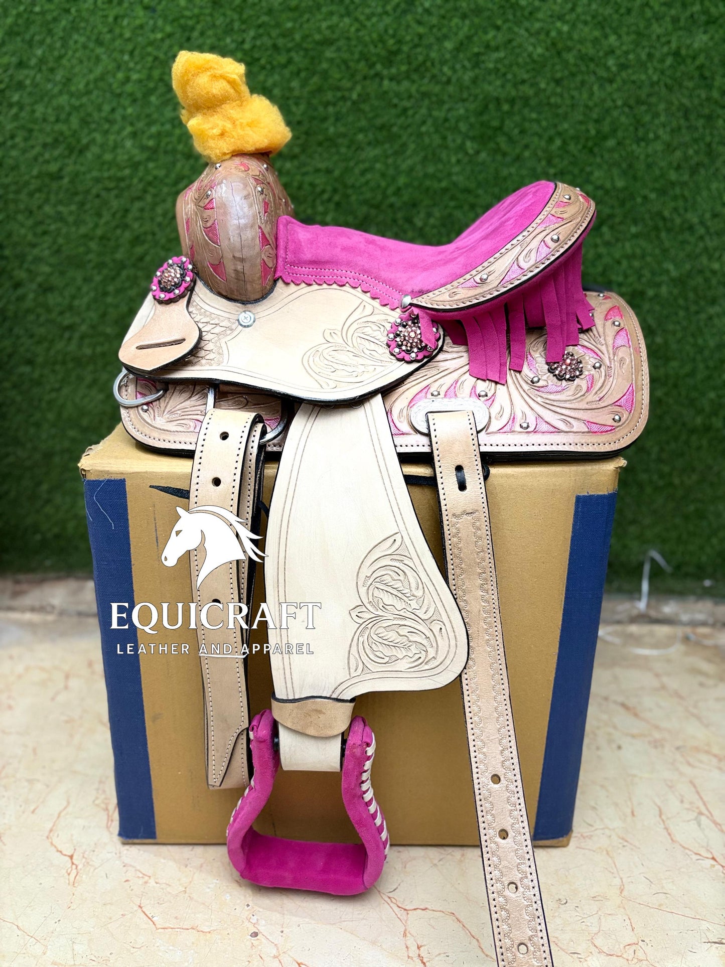Hand Tooled Leather Western Saddle with Tack Set | Barrel Racing