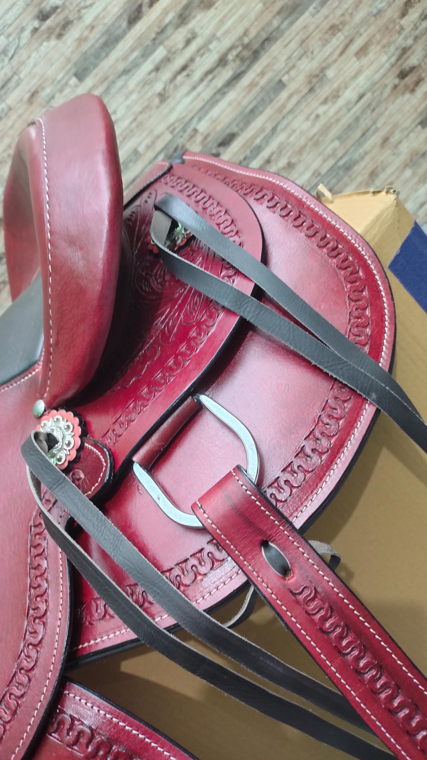 Handmade Leather Western Saddle with Tack Set | Wade Style Horse Saddle