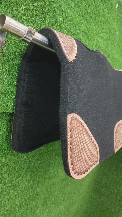 18 MM Woollen Felt Western Saddle Pad | Hand-Carved Leather Horse Tack