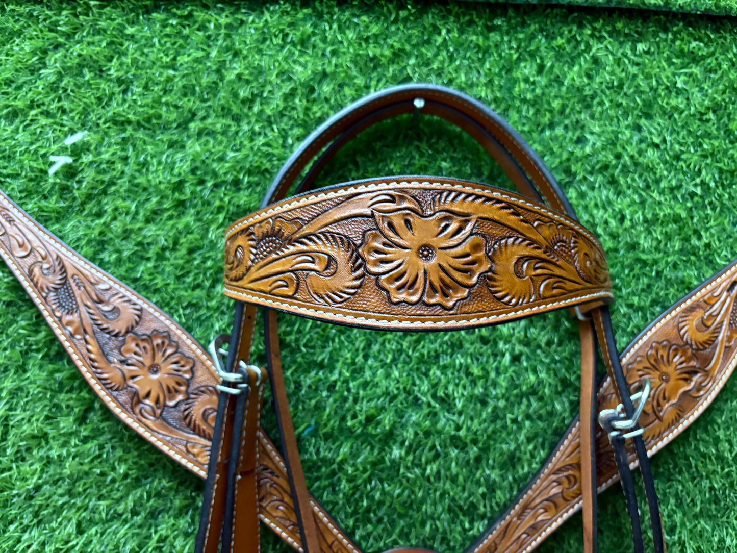 Tan Floral Tooled Leather Western Headstall & Breast Collar Set – Plain Silver Hardware Horse Tack | Barrel Racing Rodeo
