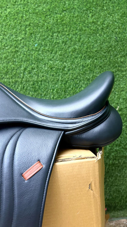 Black Leather Dressage Saddle | Long Flap English Saddle