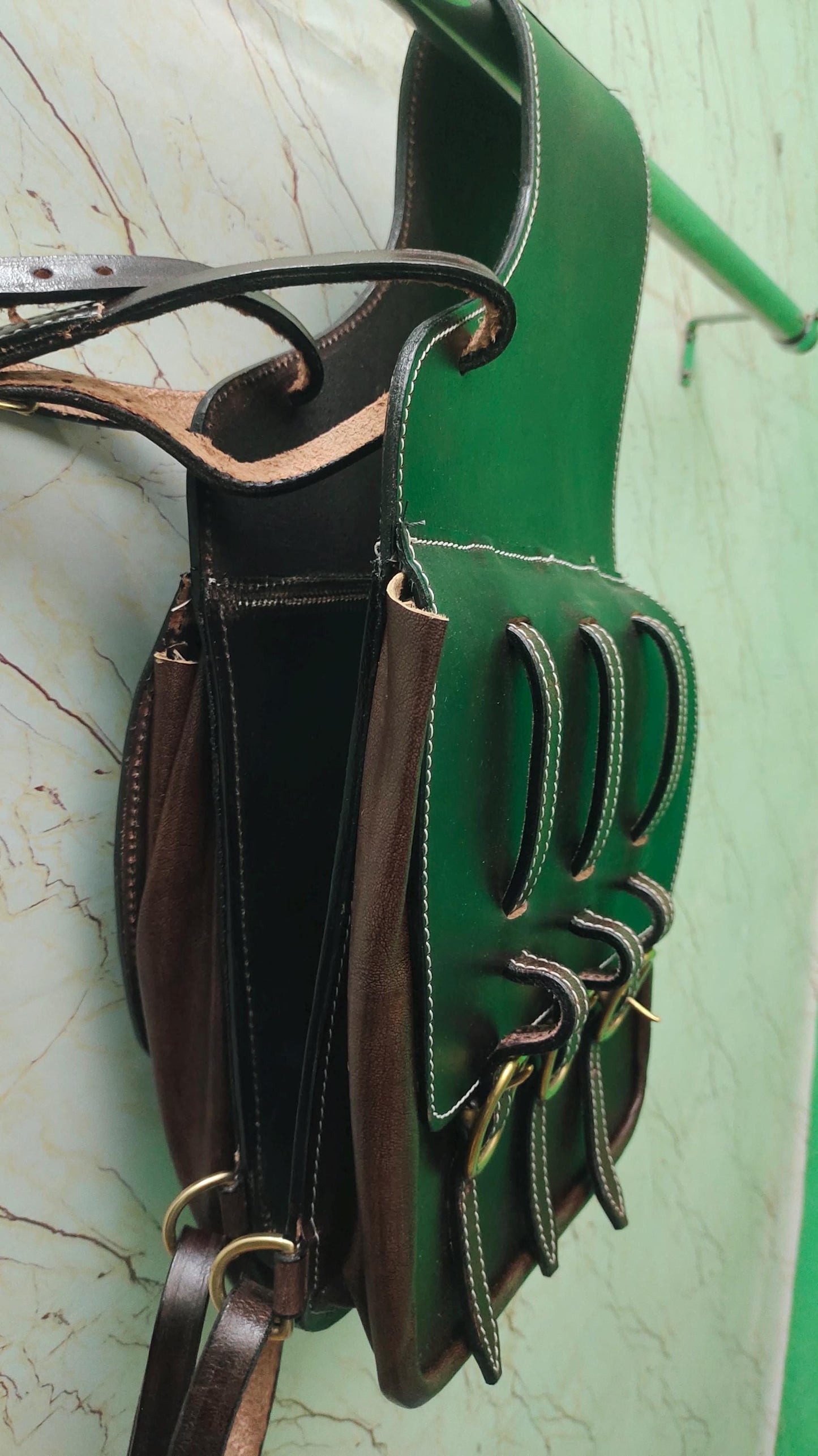 Dark Brown Leather Western Saddle Bag – Triple Buckle Horse Trail Bag | Heavy Duty Equestrian Riding Gear Cowboy