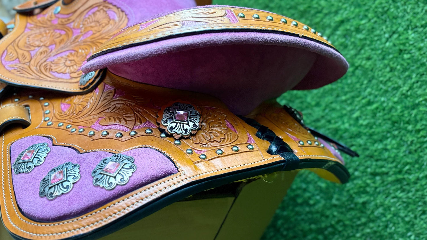 Hand Tooled Western Leather Saddle with Tack Set