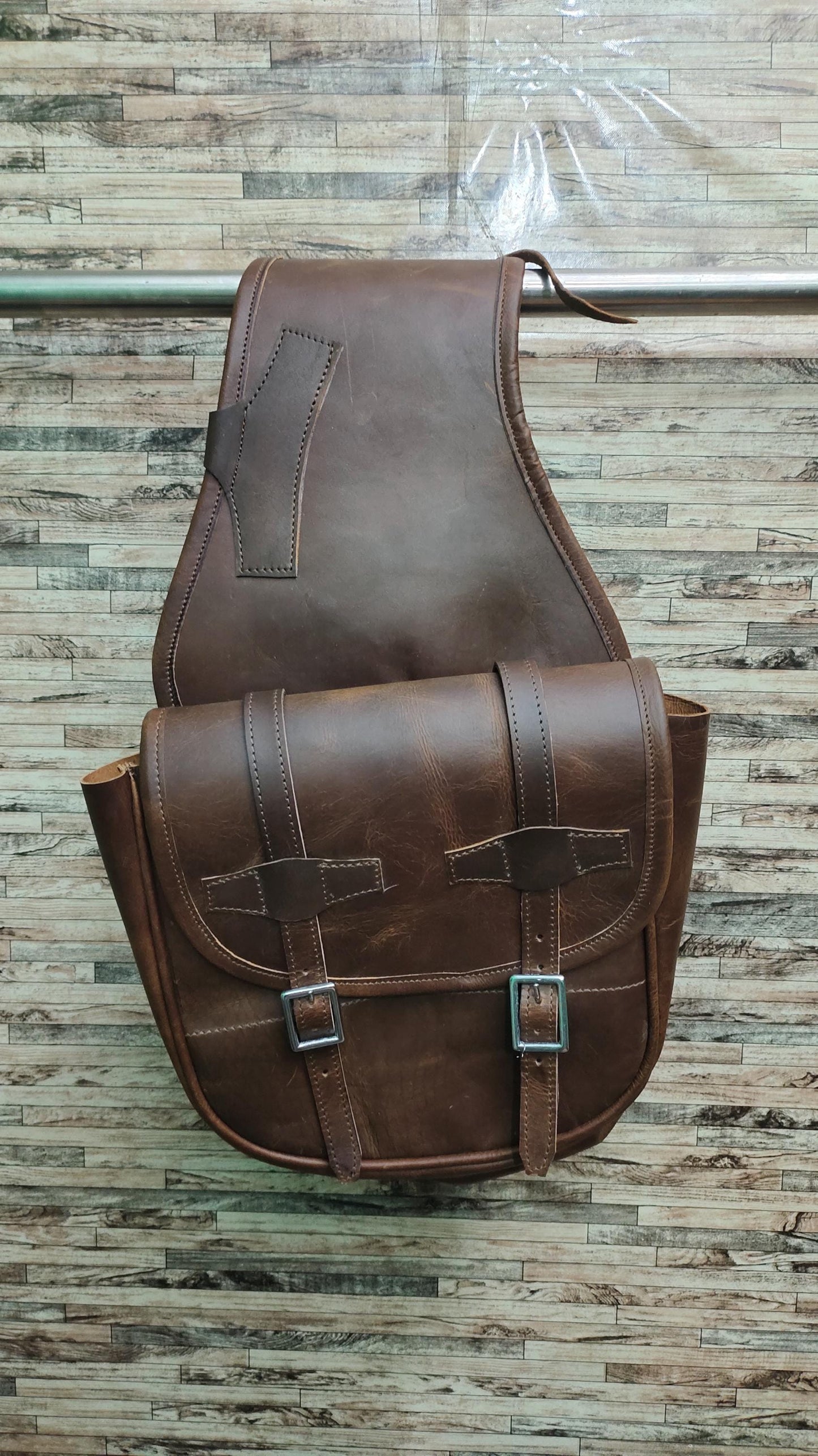 Brown Crazy Horse Leather Western Saddle Bag – Single Buckle Large Rustic Horse Trail Bag | Cowboy Riding Tack