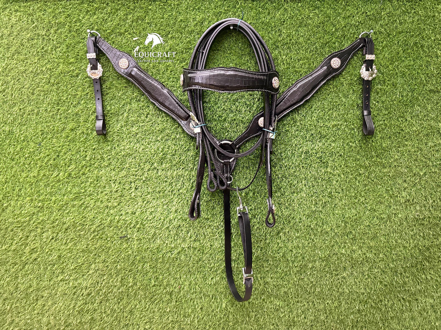 Black Crocodile Print Leather Western Headstall & Breast Collar Set – Crystal Concho Horse Tack | Barrel Racing Rodeo